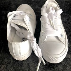 Converse white and blue iridescent shoes with ribbon laces
